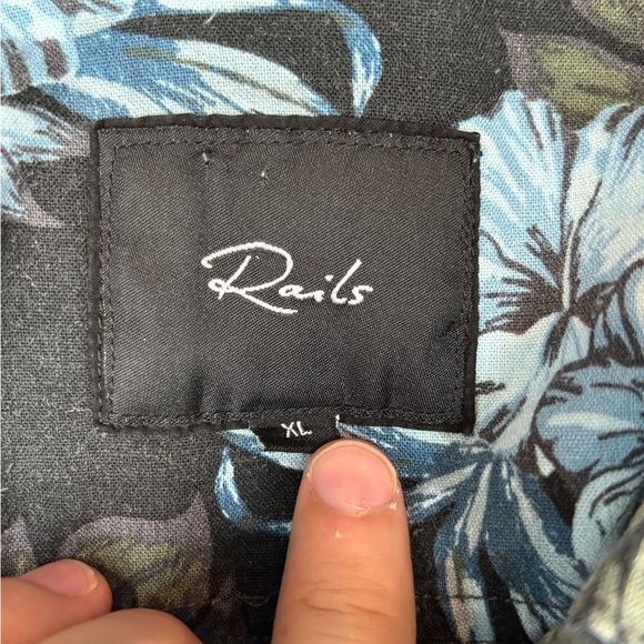 Rails Carson Floral Short Sleeve Linen Blend festival vacation Button up size xl - Picture 9 of 15
